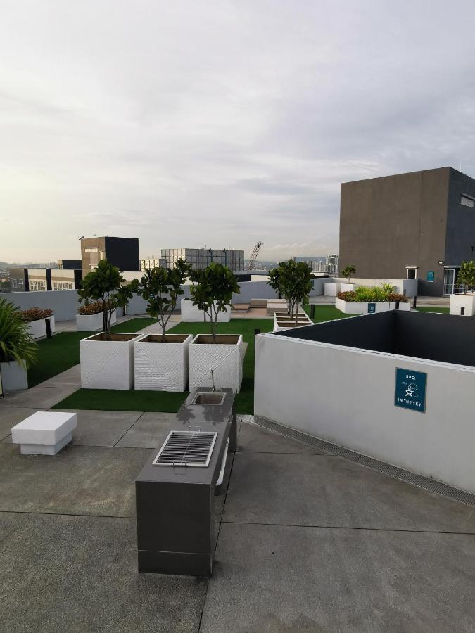 Kajang Industrial House With Olympic Size Swimming Pool Apartment Luaran gambar