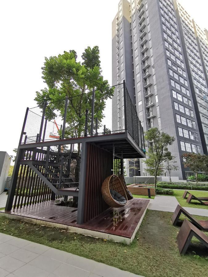 Kajang Industrial House With Olympic Size Swimming Pool Apartment Luaran gambar